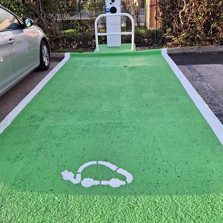 Avec Piscine Et Accès Direct à La Appartamento