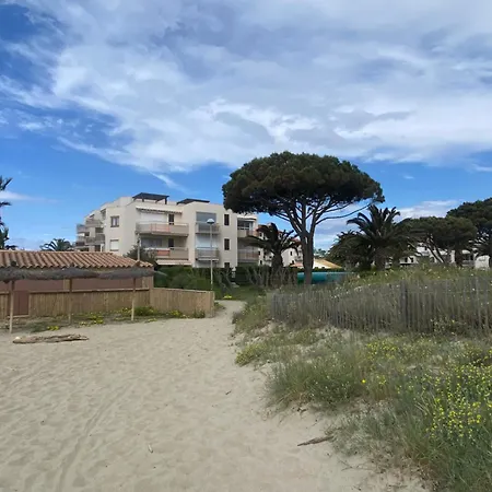 Apartment Avec Piscine Et Acces Direct A La